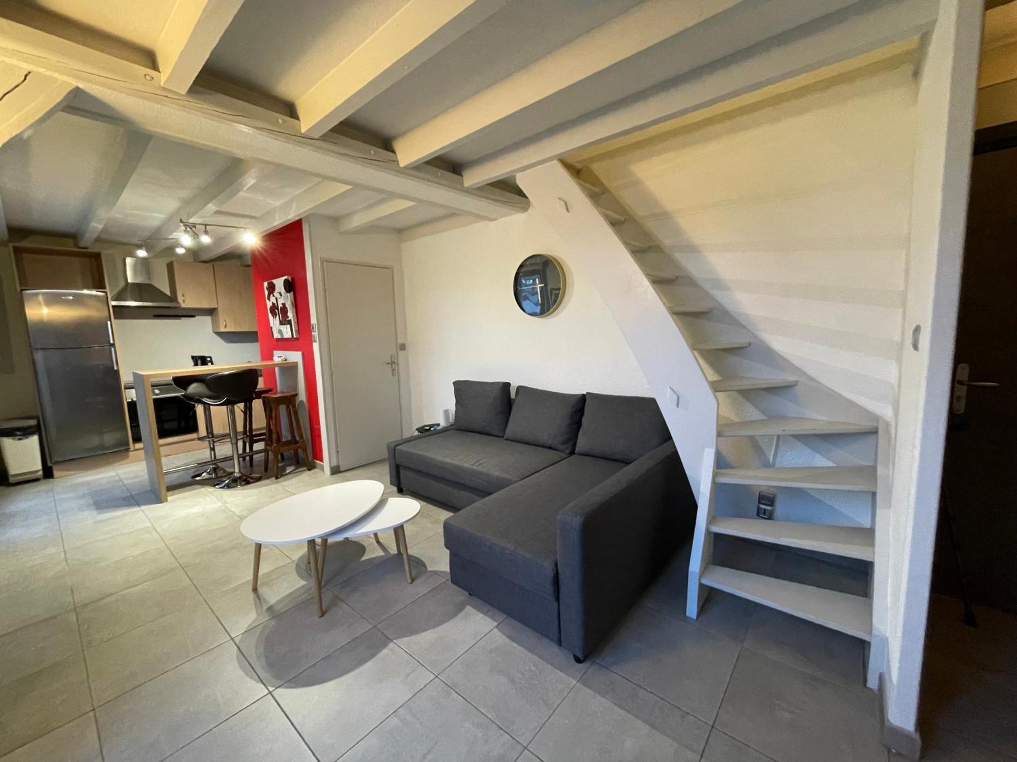 Fathala - Appartement Lumineux En Dernier Etage - Face A La Gare Routiere ซาร์บูร์ก ภายนอก รูปภาพ